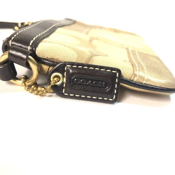Coach wristlet, patchwork of coach pattern and gold - Picture 2 of 4
